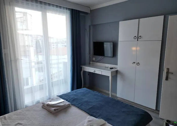 Akman 2* كوشاداسيه